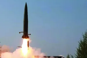 उत्तर कोरिया ने अपने पूर्वी तट से दागी कई क्रूज मिसाइलें 