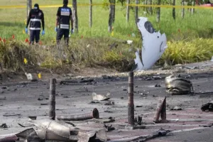 मलेशिया में एक छोटा विमान क्रैश, 2 लोग थे सवार