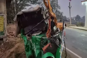 बिहार में ट्रक की ऑटो से टक्कर, 9 लोगों की मौत