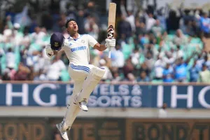 IND vs ENG: यशस्वी जयसवाल का दोहरा शतक, 430 रन पर भारत ने पारी की घोषित