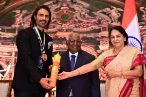 चैंपियंस ऑफ चेंज अवॉर्ड से सम्मानित हुए अर्जुन रामपाल