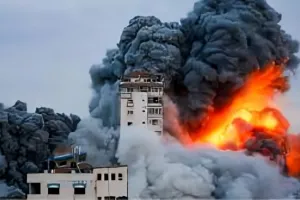गाजा में इजरायली हमले में 250 लोगों की मौत, नागरिकों पर दागी मिसाइलें