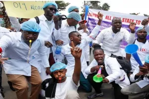 केन्या में डॉक्टरों ने की राष्ट्रव्यापी हड़ताल,  चिकित्सा सेवाएं ठप 