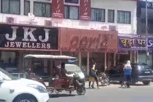 जेकेजे और जोशी समूह पर आयकर विभाग की छापेमारी