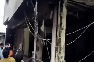 महाराष्ट्र में दुकान में में लगी आग, एक ही परिवार के 7 सदस्यों की मौत
