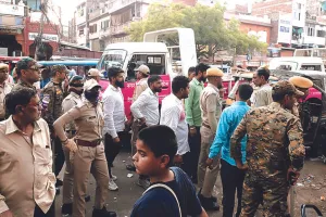 Encroachment हटाने गए नगर निगम के दस्ते को झेलना पड़ा विरोध