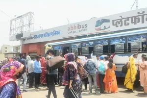 सिंधी कैंप बस स्टैंड पर यात्रियों की भारी भीड़, रोडवेज ने चलाई अतिरिक्त बसें