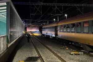 चेक गणराज्य में 2 ट्रेनों की टक्कर, 4 लोगों की मौत