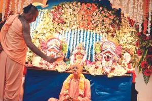 ‘जय जगन्नाथ’ से गूंजी छोटी काशी, आज भी निकलेगी जगन्नाथ यात्रा