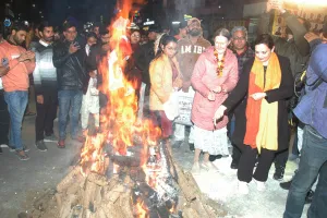 लोहड़ी पर गूंज उठा ‘सुंदर मुंदरिये हो, तेरा कौन विचारा हो, दुल्ला भट्टी वाला हो’