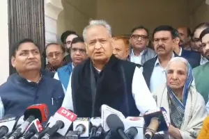 फोन टेपिंग मुद्दे पर अशोक गहलोत का भजनलाल सरकार पर निशाना : सीएम जवाब दे देते तो किरोडी की बात समाप्त हो जाती, मैंने खुद अपने समय में आरोपों पर सदन में कहा- ना टेप हुआ और ना होगा