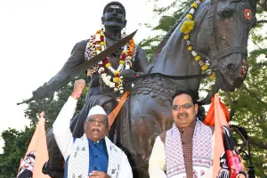 राजभवन में शिवाजी जयंती महोत्सव आयोजित : बागडे और भजनलाल ने शिवाजी शोभायात्रा का किया अभिनंदन, शिवाजी की प्रतिमा पर माल्यार्पण कर श्रद्धा सुमन किए अर्पित 