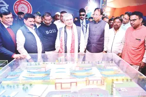 रेल मंत्री अश्विनी वैष्णव ने बेतिया में नवनिर्मित रेलवे ओवरब्रिज किया राष्ट्र को समर्पित, रेलवे के विकास के लिए 95 हजार 566 करोड़ व्यय