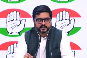 यूपी में शिक्षक भर्ती में हुआ बड़ा स्कैम : मामले की उच्च स्तरीय जांच जरूरी, आरक्षित वर्ग के युवाओं के साथ सरकार कर रही धोखा, कांगेस ने कहा- आवाज उठाने वाले छात्रों को सरकार ने कुचलने का काम किया