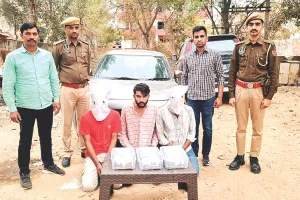 23 लाख रुपए की लूट का खुलासा, मुख्य षड्यंत्रकर्ता सहित तीन गिरफ्तार, मोटरसाइकिल सवार दो लोगों से मारपीट कर लूट 