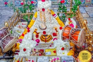 महाशिवरात्रि आज : शिवालयों में उमड़ी श्रद्धालुओं की भीड़, फाल्गुन कृष्ण पक्ष की चतुर्दशी तिथि को हुआ था शिव-पार्वती का विवाह; नवविवाहित शिवालयों में चढ़ा रहे जयघट 