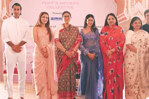 सांस्कृतिक धरोहर और हस्तशिल्प को बढ़ावा देने में युवा पीढ़ी की भूमिका महत्वपूर्ण : स्मृति ईरानी