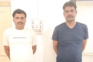 बिल बनाने की एवज में मांग रहे थे रिश्वत : रेंजर और सहायक वनपाल घूस लेते गिरफ्तार, 78 हजार रुपए की नगदी और 1.20 लाख का चेक बरामद