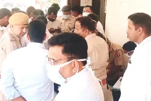पुलिस हिरासत में युवक की मौत का मामला : 27 घंटे वार्ता के बाद बनी सहमति चौथे दिन मृतक का पोस्टमार्टम, बीडीके अस्पताल झुंझुनूं में रखा गया शव 