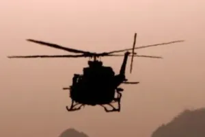 कोलंबिया में हेलिकॉप्टर क्रैश : उड़ान भरने के बाद पानी में गिरा, एक सैनिक की मौत