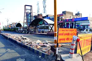 अब रोड पर नहीं होगा बीआरटीएस कॉरीडोर, जेडीए ने हटाने का काम किया शुरू 