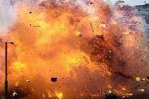 तमिलनाडु के पटाखा फैक्ट्री में विस्फोट : फैक्ट्री में ज्वलनशील रसायन मिलाते समय लगी आग, 3 लोगों की मौत