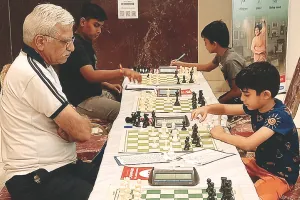 जयपुर ओपन फिडे रेटेड शतरंज प्रतियोगिता में दिखे कई रोचक मुकाबले, शतरंज की बिसात पर नन्हें शातिरों की बुजुर्गों को चुनौती