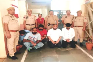 आईपीएल पर सट्टा : पांच गिरफ्तार, उपकरणों समेत विदेशी और भारतीय करेंसी बरामद