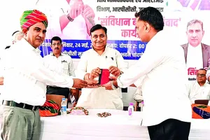 सत्ता में बैठे लोग संविधान को कर रहे कमजोर : भाजपा के इशारे पर ईडी, इनकम टैक्स और सीबीआई का हो रहा है दुरुपयोग, डोटासरा ने लगाए आरोप