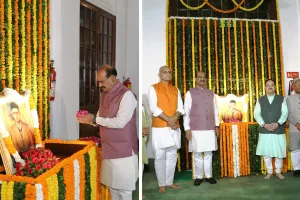 सांसदों ने की स्वातंत्र्यवीर विनायक दामोदर सावरकर की जयंती के अवसर पर पुष्पांजलि अर्पित, ओम बिरला, मंत्री जे.पी. नड्डा और उपसभापति हरिवंश रहे मौजूद