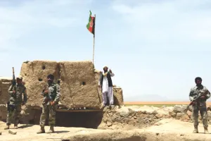 पाकिस्तान-अफगानिस्तान बॉर्डर पर फिर बढ़ा तनाव : पाक सेना ने तैनात किए टैंक, अफगान चौकियों पर दागे गोले