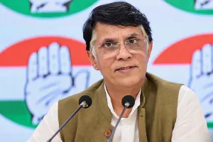 विदेश में दिखेगी गांधी-नेहरू-पटेल की छवि , मोदी-शाह की नहीं : खेड़ा 