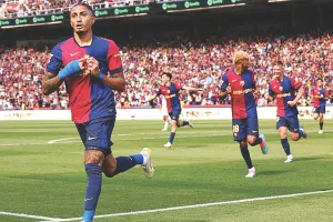 ला लिगा में बार्सिलोना 4-3 से जीती, एमबापे की हैट्रिक के बावजूद रियल मैड्रिड पराजित