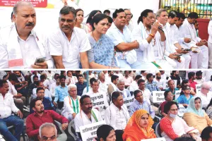 शहर कांग्रेस की संविधान बचाओ रैली में केन्द्र सरकार पर लगाए आरोप