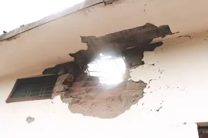 अब भी नहीं मान रहा पाक : कर रहा नागरिक क्षेत्रों में भारी फायरिंग, 15 निर्दोषों की मौत