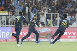 आईपीएल : हैदराबाद को 38 रन से हरा गुजरात तालिका में दूसरे स्थान पर पहुंचा