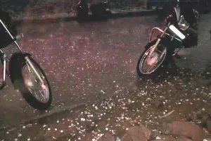 जयपुर में देर शाम बदला मौसम : बारिश के साथ गिरे ओले, भीलवाड़ा, जैसलमेर, पाली सहित कई जिलों में आंधी-बारिश