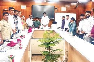 वार्ड वाइज सर्वे कर रोड लाइटों को किया जाएगा दुरुस्त : उत्तम शर्मा