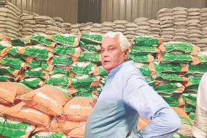 देश में संभवत : पहली बड़ी कार्रवाई: किशनगढ़ में नकली खाद बनाने की फैक्ट्रियां सीज, लाखों कट्टे जब्त