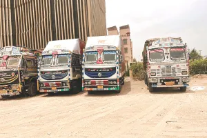 तम्बाकू निषेध दिवस के पहले दिन विभाग की बड़ी कार्रवाई : पान मसाला निर्माताओं की 5 करोड़ की सुपारी के चार ट्रक जब्त