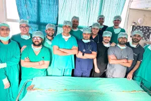 एसएमएस अस्पताल के चिकित्सकों ने किया कमाल, किशोरी के पेट से निकाला गया दुनिया का सबसे लंबा ट्राइकोबेजोआर 