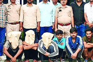 ज्वैलर्स की दुकान में डकैती का प्रयास : दुकानदार की सजगता के चलते बदमाशों के मंसूबों पर फिरा पानी, 6 गिरफ्तार