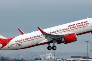 टेकऑफ से पहले एयर इंडिया की फ्लाइट में तकनीकी खामी, कंपनी ने कहा- असुविधा के लिए खेद