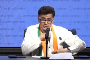 अडानी के सामने मोदी का सरेंडर देशहित में नहीं : प्रधानमंत्री का सरकारी तंत्र सुनिश्चित करता है कि अडानी का व्यापार बढ़ता रहे, अजय कुमार ने कहा- मजबूर होकर अडानी को दिया एयरपोर्ट