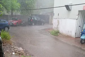 प्रदेश में प्री मानसून आज भी सक्रिय : जयपुर सहित कई जिलों में बारिश, मौसम हुआ सुहाना 