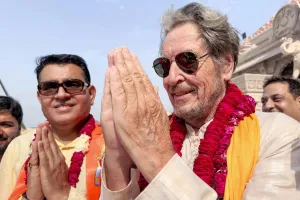 मस्क के पिता ने किए रामलला के दर्शन, बोले- मैं भारतीय संस्कृति का कायल 