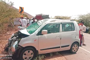 कार से भिडंत में बाइक सवार मां-बेटे और बहू की मौत : मृतक मांगलिक कार्यक्रम में शामिल होने जा रहे थे