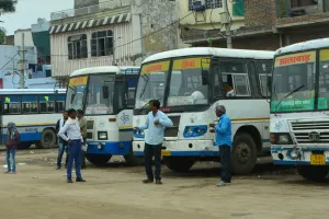 रोडवेज की ऑनलाइन बुकिंग मतलब परेशानी, कई बसें ऑनलाइन की वेवसाइट पर नहीं दिखती 