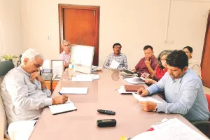 कृषि एवं उद्यानिकी विभाग की बैठक : अधिकारियों को दिए निर्देश, उर्वरकों की कालाबाजारी पर लगाम कसने को अभियान