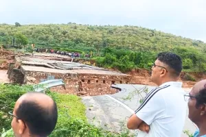 बारिश से आवासों व दुकानों में भरा पानी: खतरे के निशान पर पहुंची चंबल नदी, एनडीआरएफ की टीम तैनात